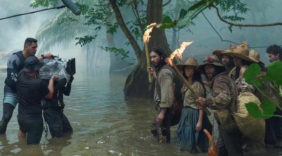 An eight-hour movie that the world is watching An eight-hour movie that the world is watching