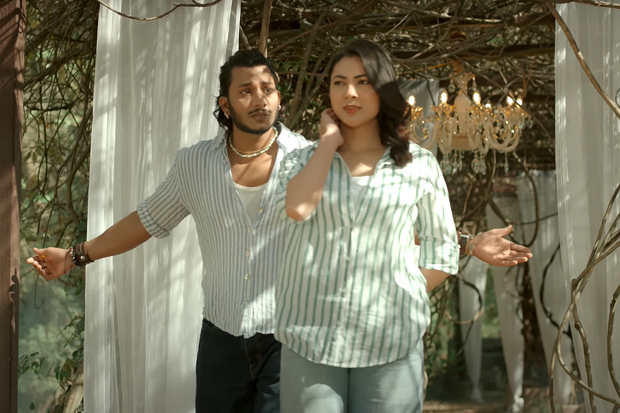 Anjana and Nazir’s romance in Pushpan Pradhan’s ‘Bandhaki’ Anjana and Nazir’s romance in Pushpan Pradhan’s ‘Bandhaki’