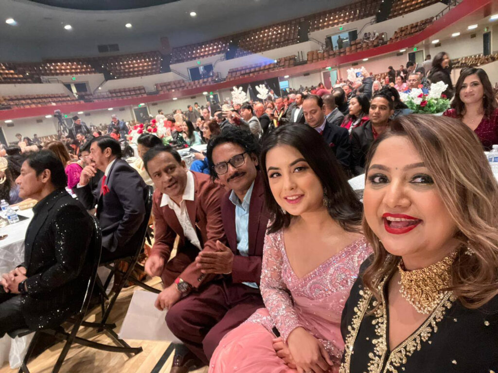 Golden Nepali Award distribution in America, who lifted the trophy? Golden Nepali Award distribution in America, who lifted the trophy?