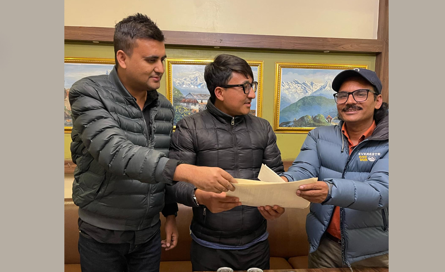 Mange Budha, Prakash Saput and Upasana signed ‘Maitighar’ Mange Budha, Prakash Saput and Upasana signed ‘Maitighar’