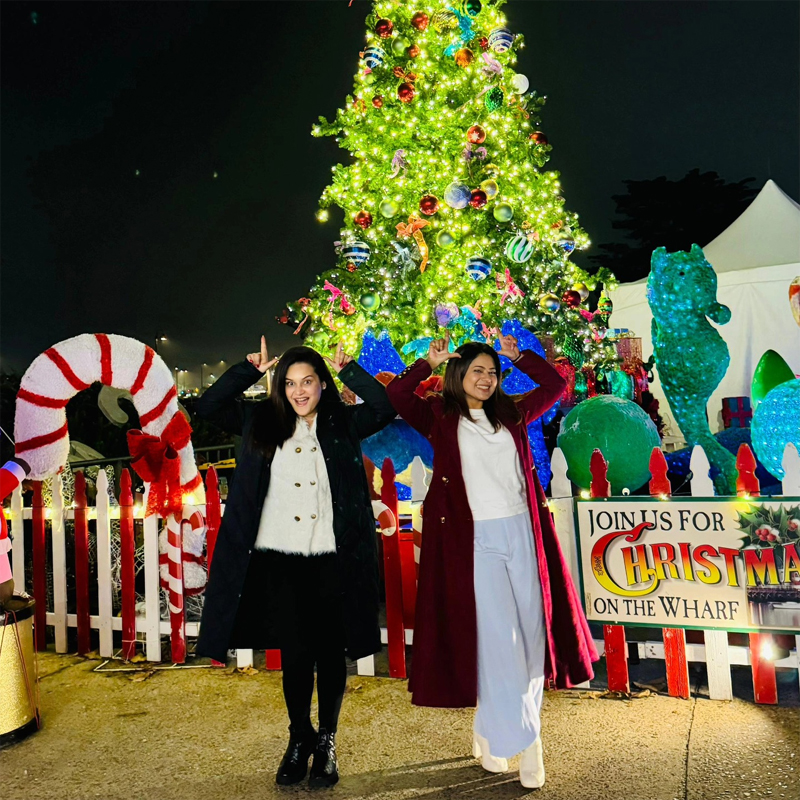 Keki and Reema enjoying Christmas in America (pic) Keki and Reema enjoying Christmas in America (pic)
