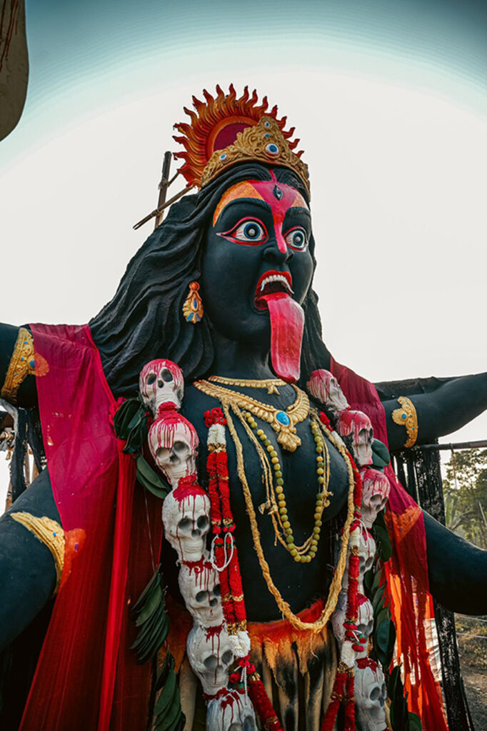A 42-feet-tall statue of Kali was brought from India to shoot ‘Balidan’ A 42-feet-tall statue of Kali was brought from India to shoot ‘Balidan’