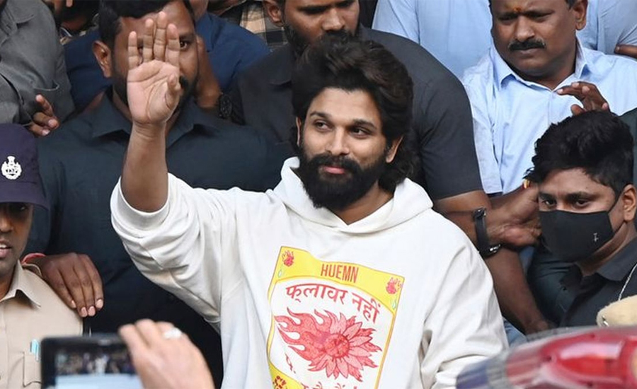 Relief to Allu Arjun in runaway case, permission to go abroad