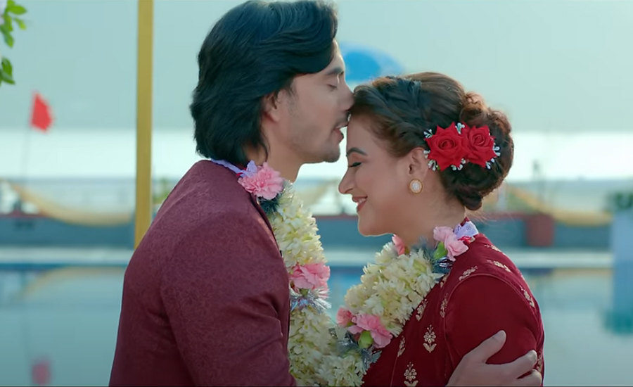 Paul and Deepika in ‘Tal Tal Talkio’ of ‘Mayavi’ Paul and Deepika in ‘Tal Tal Talkio’ of ‘Mayavi’