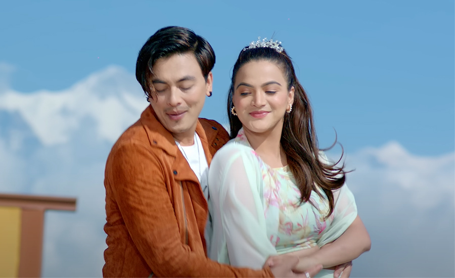 Romantic moment and Deepika in the first song of ‘Mayavi’ ‘Tyo Maya Ho’ Romantic moment and Deepika in the first song of ‘Mayavi’ ‘Tyo Maya Ho’