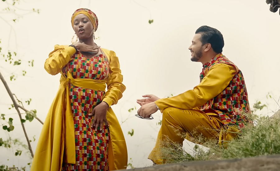 Rajanraj romances African singer Beyoncé in ‘Maya Karn Jaanyo Mayale’ Rajanraj romances African singer Beyoncé in ‘Maya Karn Jaanyo Mayale’