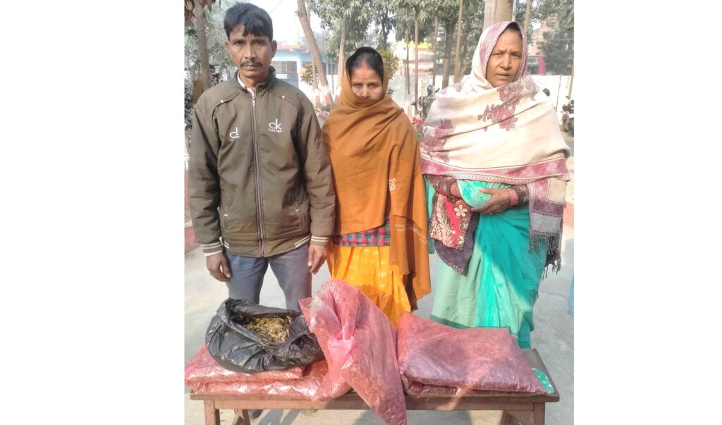 ९ किलो गाँजासहित तीनजना पक्राउ ९ किलो गाँजासहित तीनजना पक्राउ